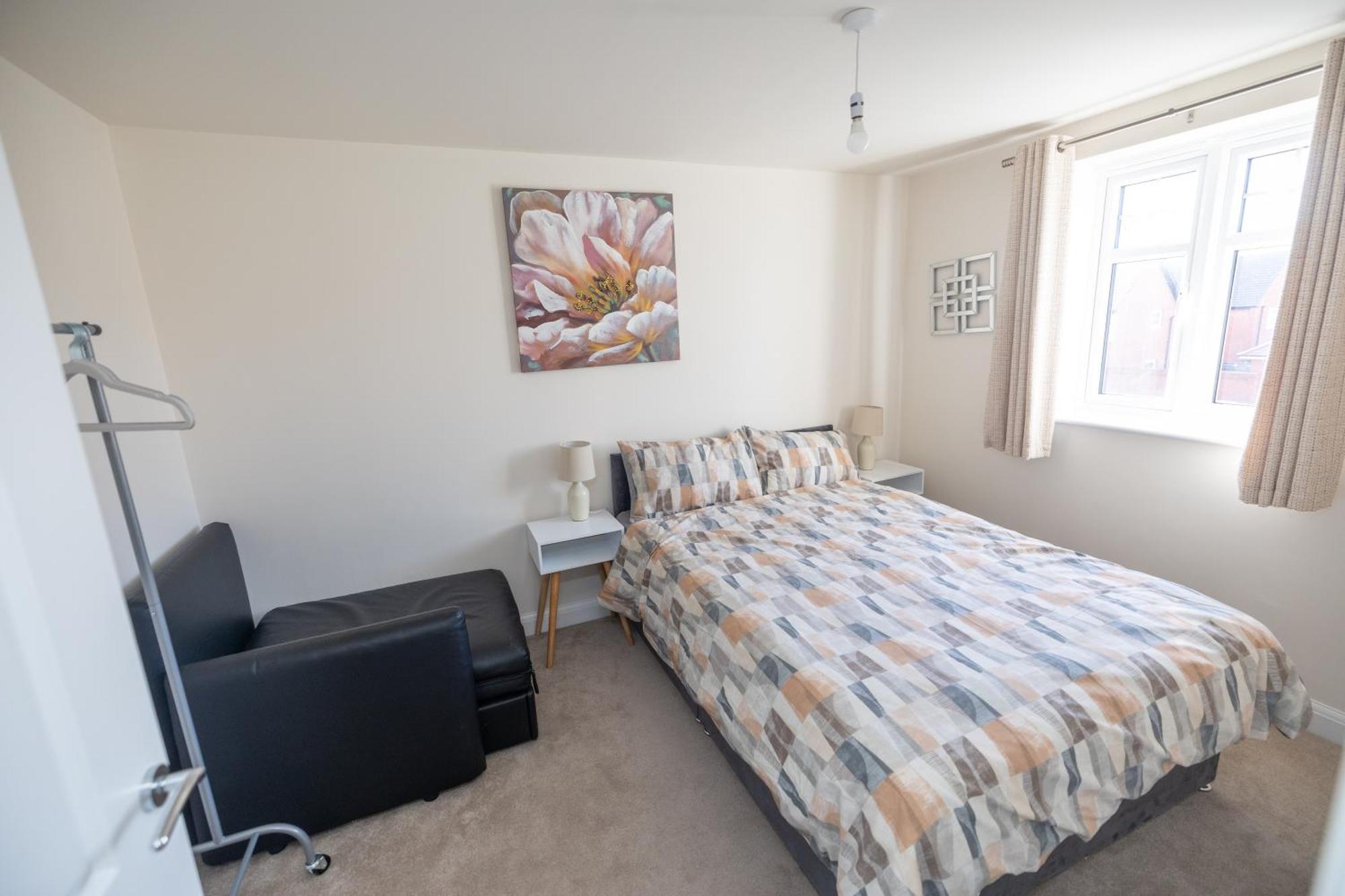 Home In Hugglescote - Long Stays Coalville Εξωτερικό φωτογραφία